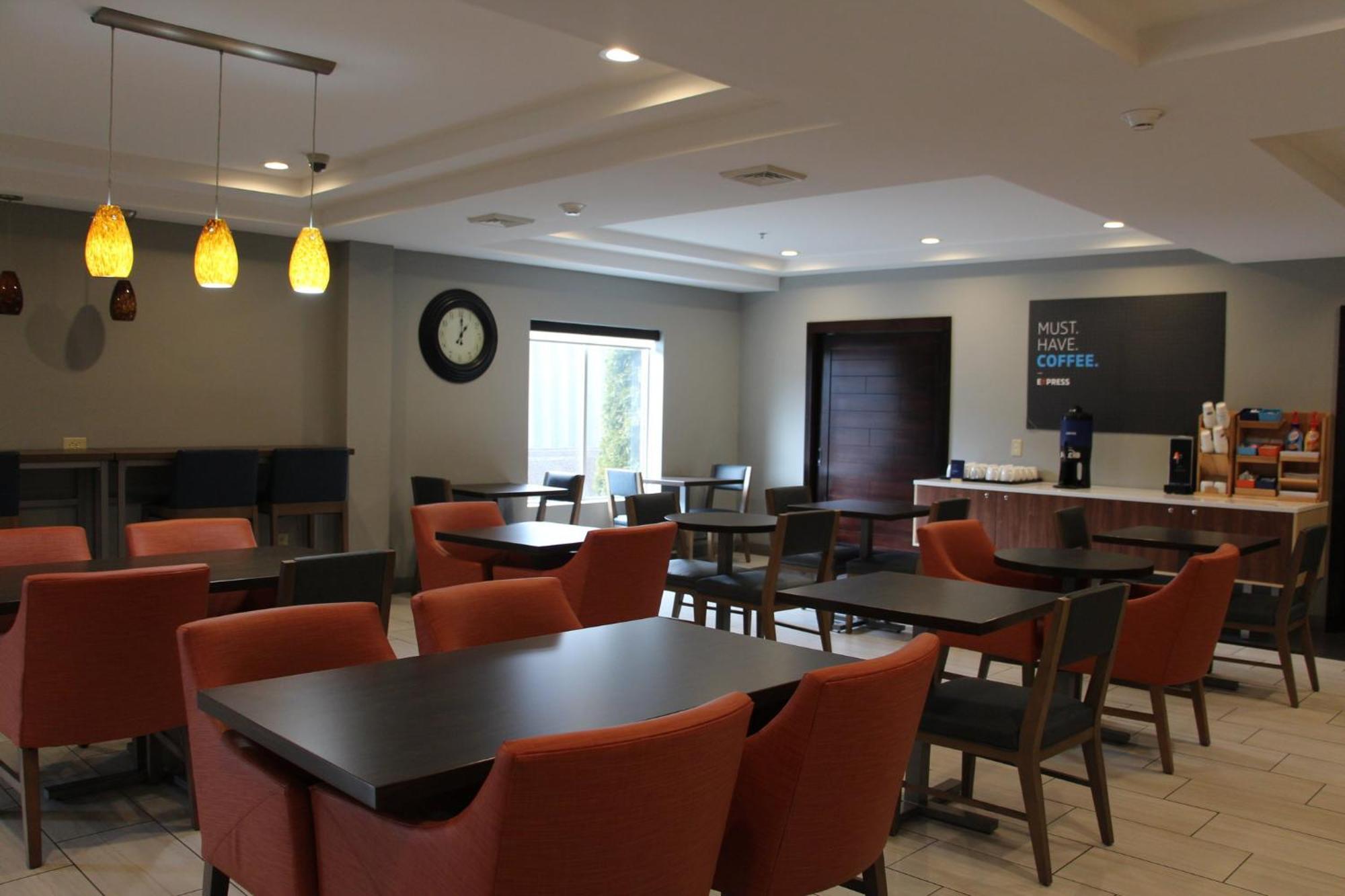 Holiday Inn Express & Suites Wytheville By Ihg Kültér fotó
