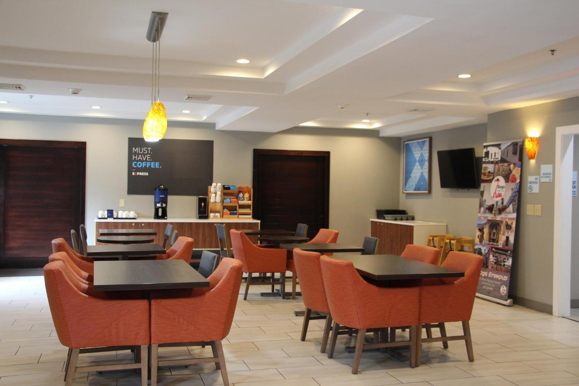 Holiday Inn Express & Suites Wytheville By Ihg Kültér fotó