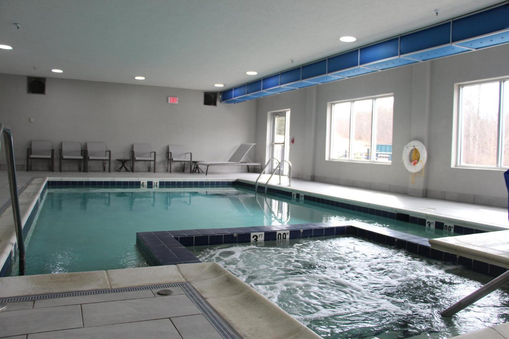 Holiday Inn Express & Suites Wytheville By Ihg Kültér fotó