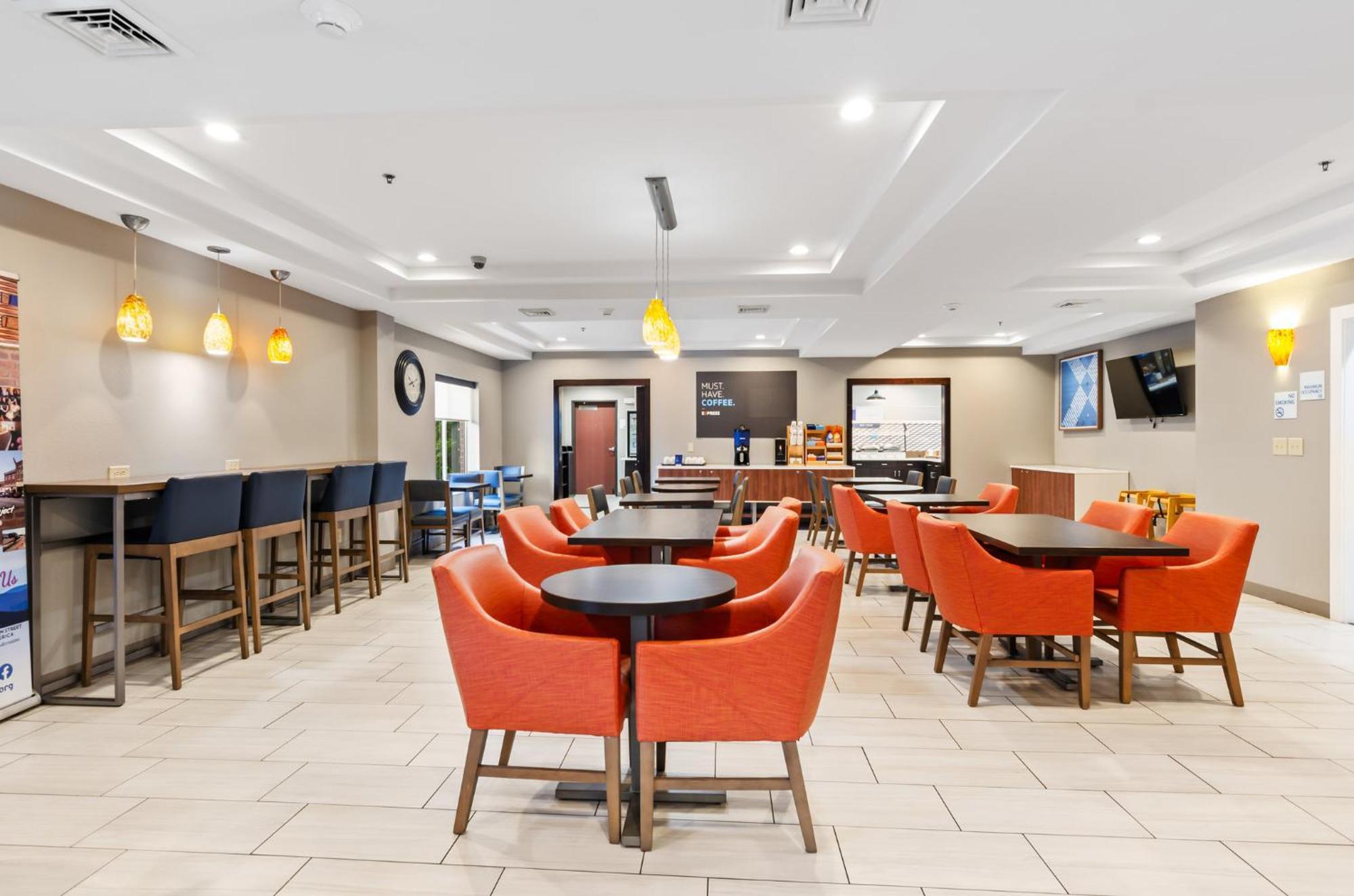 Holiday Inn Express & Suites Wytheville By Ihg Kültér fotó