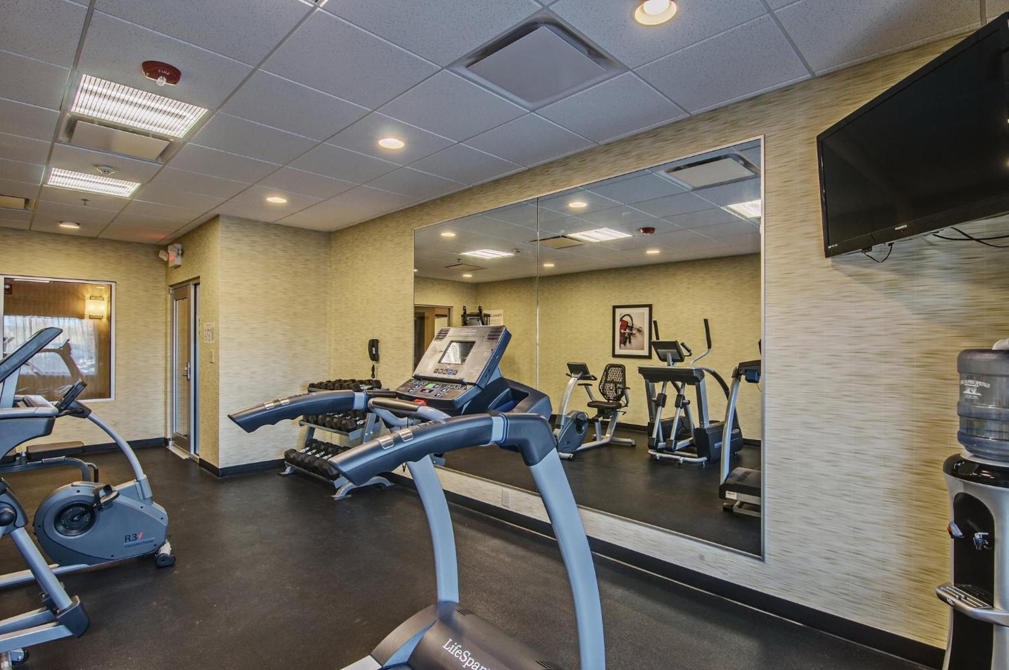 Holiday Inn Express & Suites Wytheville By Ihg Kültér fotó